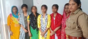 24 घंटे में पिलखुवा पुलिस ने तीन लापता नाबालिग छात्राओं को तीन अलग-अलग शहरों से सकुशल बरामद किया