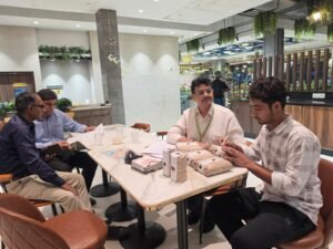 नूडल्स में कीड़ा मिलने की शिकायत पर FSDA की कार्रवाई बीकानेर प्रतिष्ठान पर जांच नमूने जांच को भेजे