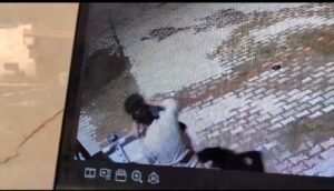 लूट की सूचना देना ढाबा संचालक को पड़ा भारी पुलिस पर अभद्रता का आरोप वीडियो वायरल होने से मचा हड़कंप